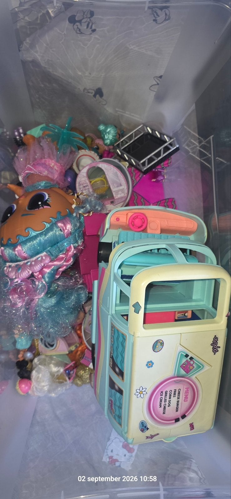 Lol spulletjes en poppetjes + camper en omg pop, Verzamelen, Ophalen, Zo goed als nieuw