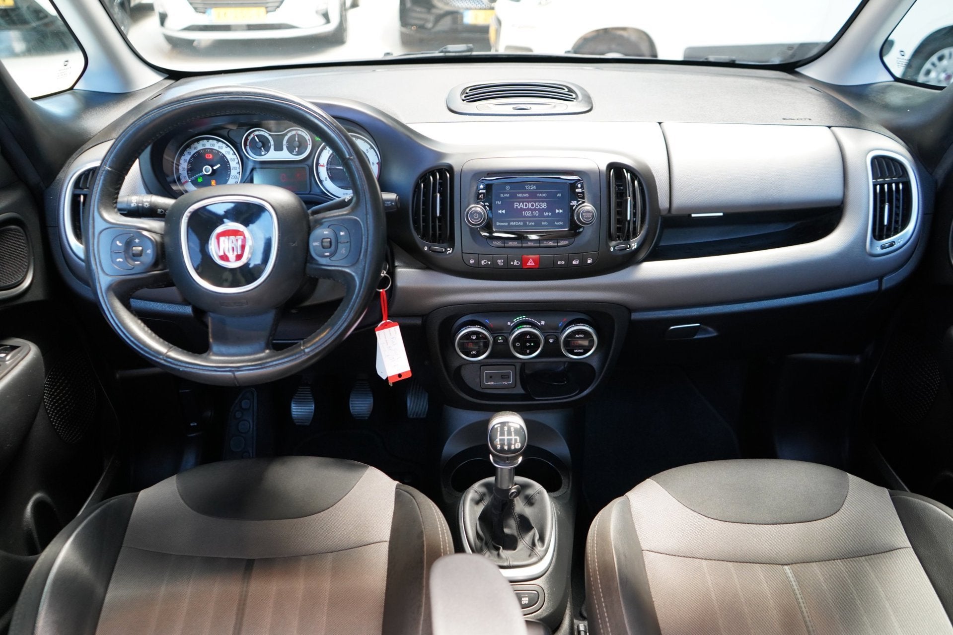 Fiat 500 L 0.9 TwinAir CNG Lounge | AIRCO | CRUISE | PANO |, Voorwielaandrijving, 86 pk, Gebruikt, Euro 6