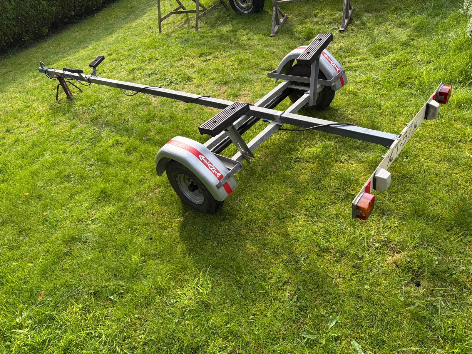 Foto 3 van Trailer voor Schakel of rubberboot (ong. 6 m)