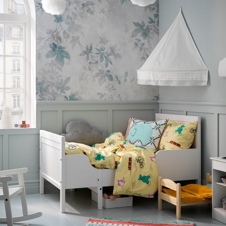 IKEA SUNDVIK Uitschuifbaar kinderbed wit, Ophalen, 70 tot 85 cm, Zo goed als nieuw, Lattenbodem