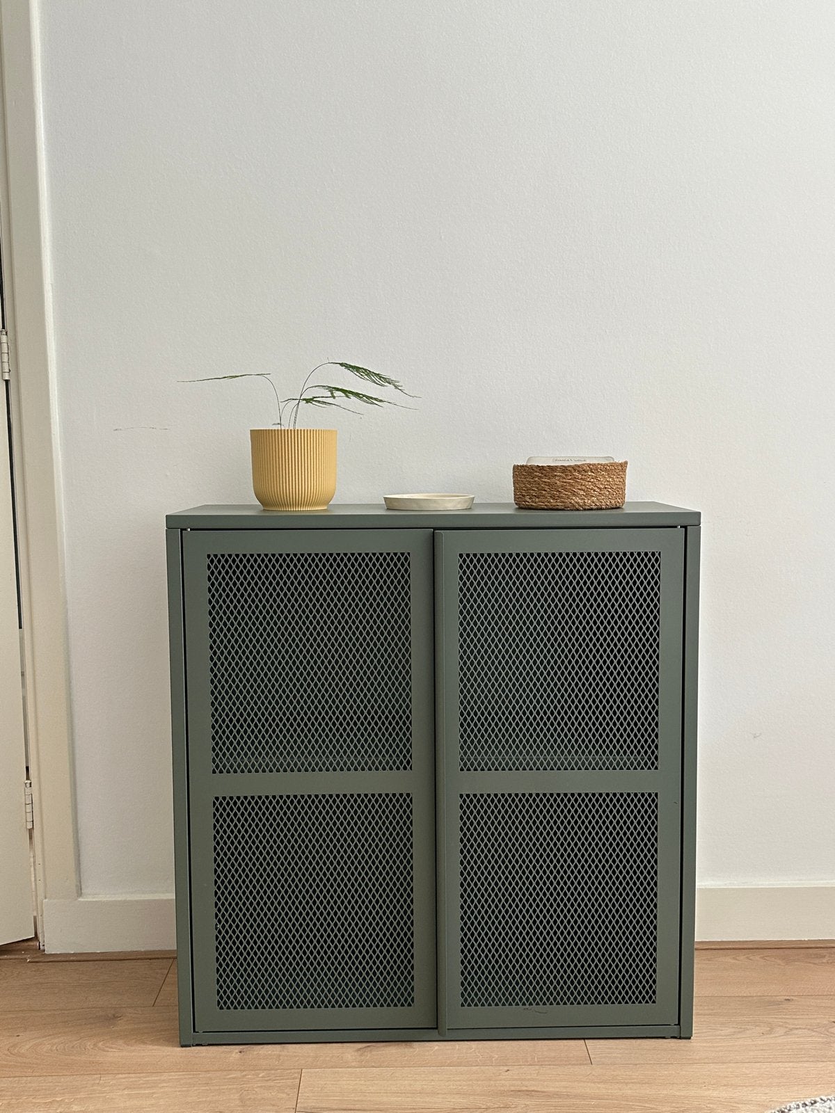 IKEA IVAR Kast met deuren, grijsgroen gaas, 80x83 cm, Ophalen, Gebruikt