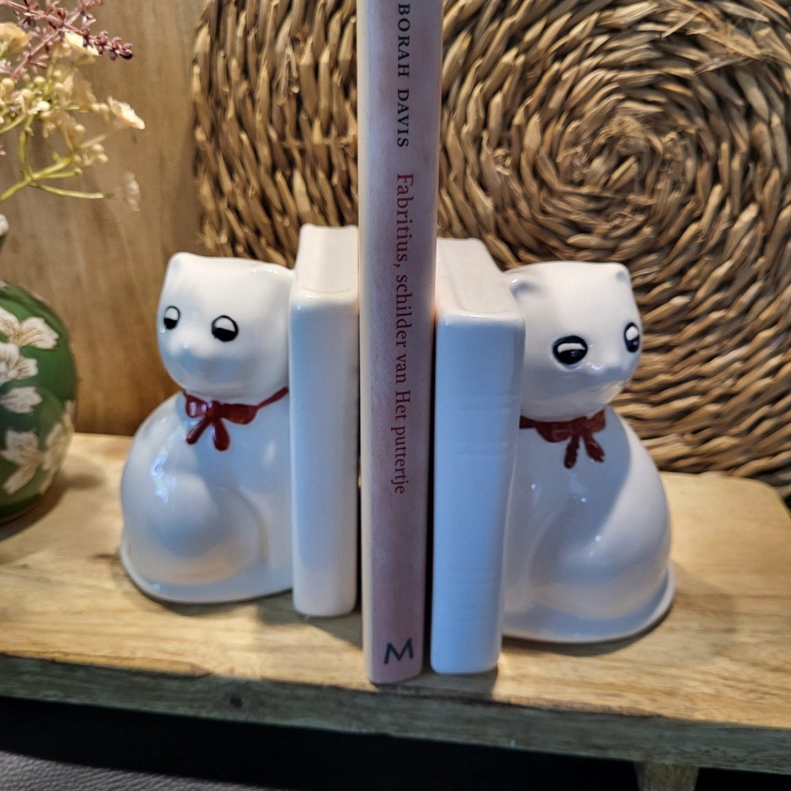 Leuke porseleinen boekensteunen in de vorm van katten, Ophalen of Verzenden, Gebruikt, Wit, Steen/keramiek
