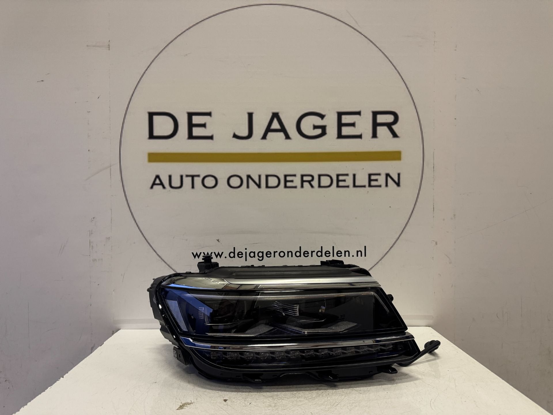 VW TIGUAN 5NA FULL LED KOPLAMP RECHTS 5NN941082 2016-, Gebruikt, Volkswagen, Volkswagen AG, Berliner Ring 2
38440  Wolfsburg, DE