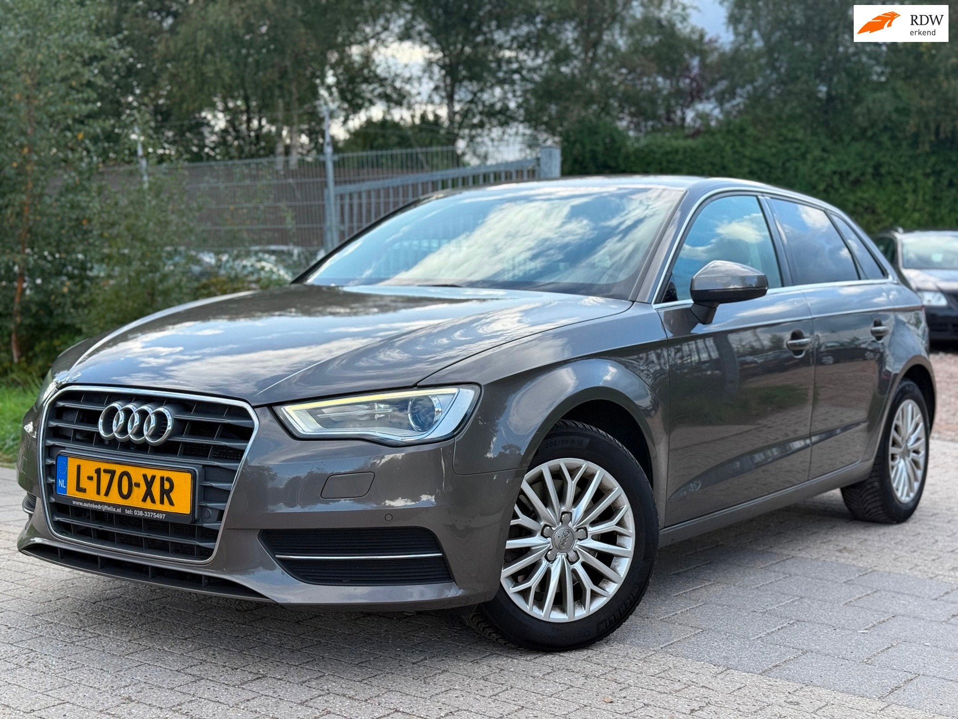 Audi A3 Sportback 1.8 TFSI Ambition Pro Line S AUTOMAAT, Auto's, Gebruikt, 4 cilinders, Leder en Stof, Bedrijf