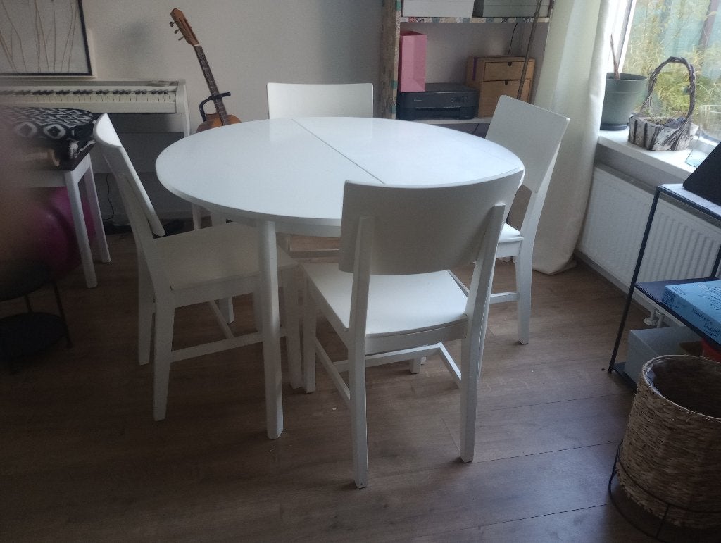 tafel en stolen, Ophalen, Gebruikt, Ovaal, 50 tot 100 cm