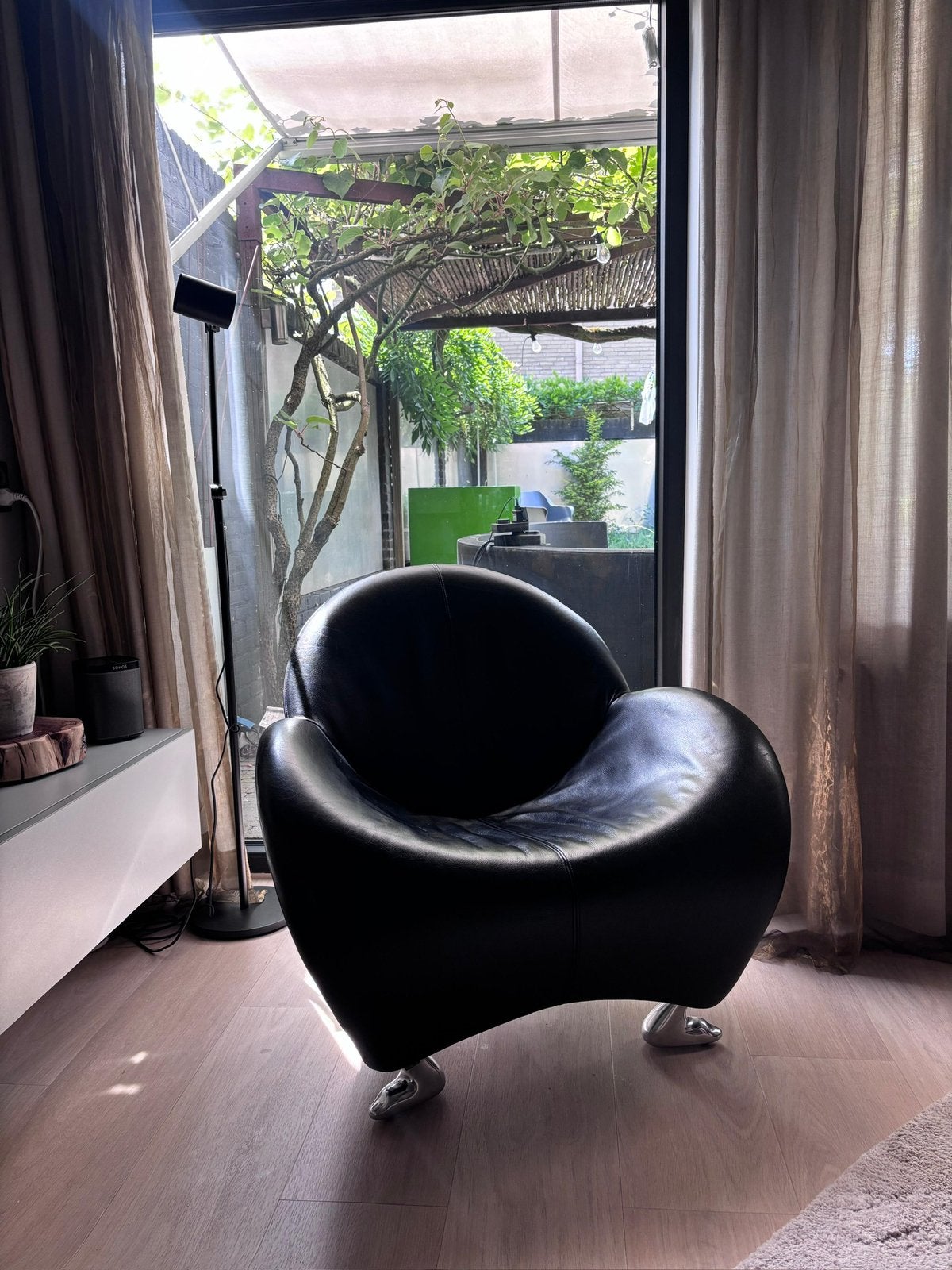 Leolux Papageno fauteuil - zwart leder - uitstekende staat, Huis en Inrichting, Ophalen, Gebruikt, 75 tot 100 cm, Leer