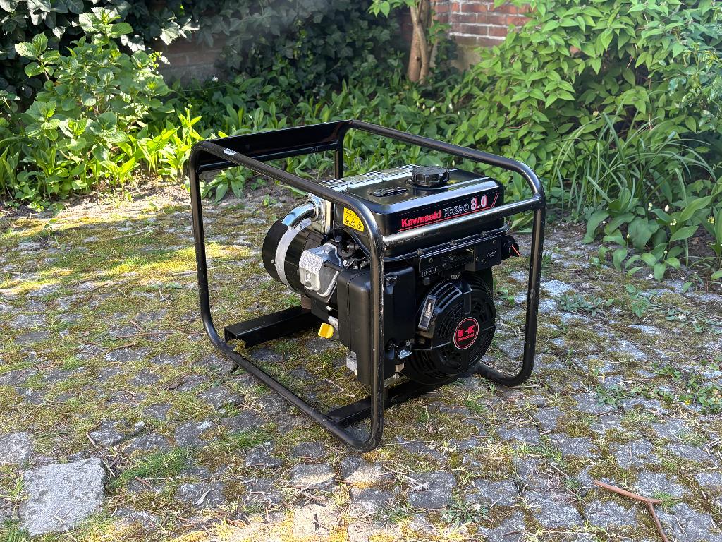 Makka Aggregaat 4000W – Kawasaki 8PK (Net onderhoud gehad), Ophalen, Zo goed als nieuw, Minder dan 5 kVA, Benzine