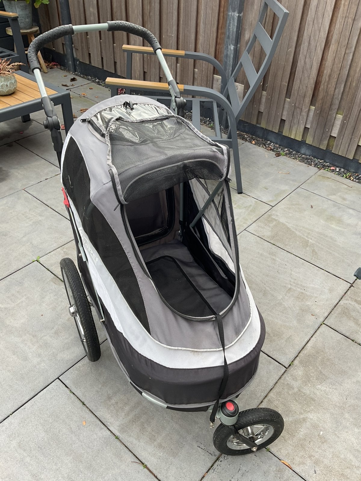 Honden fiets buggy van innopet, Ophalen, Gebruikt, Opvouwbaar, 20 tot 40 kg