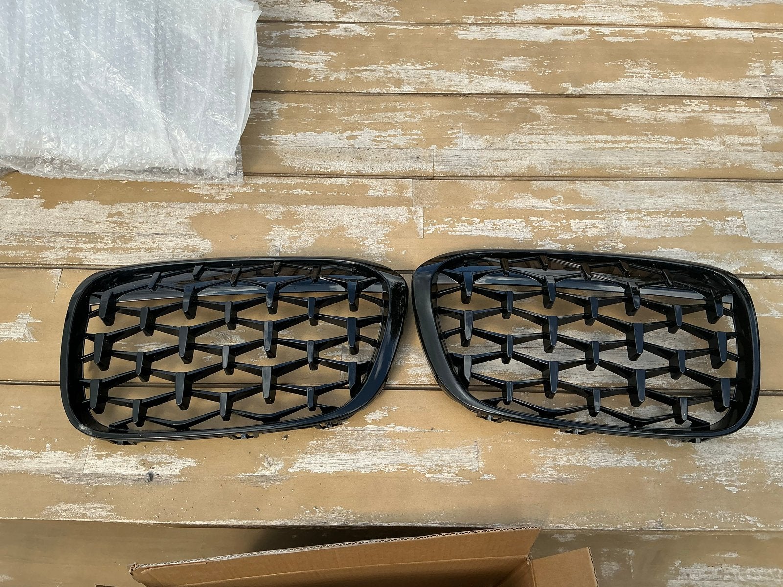 Nieuwe Nieren Grill Glanzend Zwart voor BMW F48/F49 (2016-20, Auto-onderdelen, Carrosserie en Plaatwerk, Ophalen, Voor, Nieuw