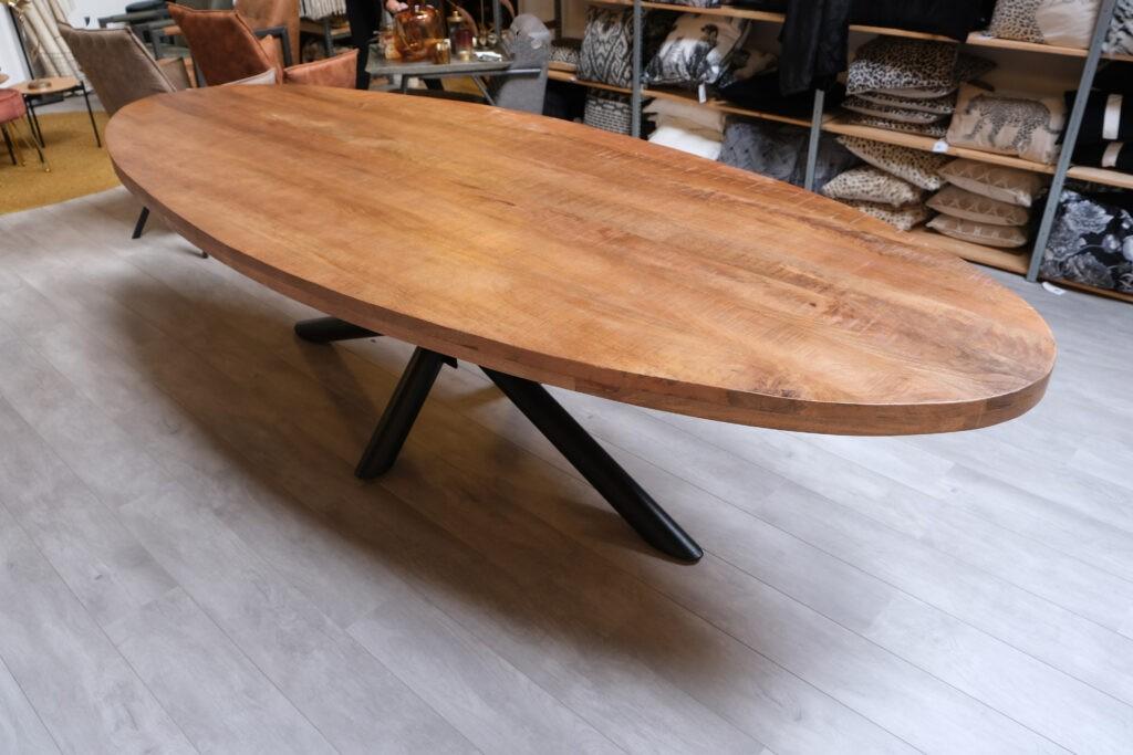 Ovale tafel mangohout 220 cm NIEUW VOORRAAD, Overige houtsoorten, 100 tot 150 cm, Ophalen of Verzenden, Vijf personen of meer