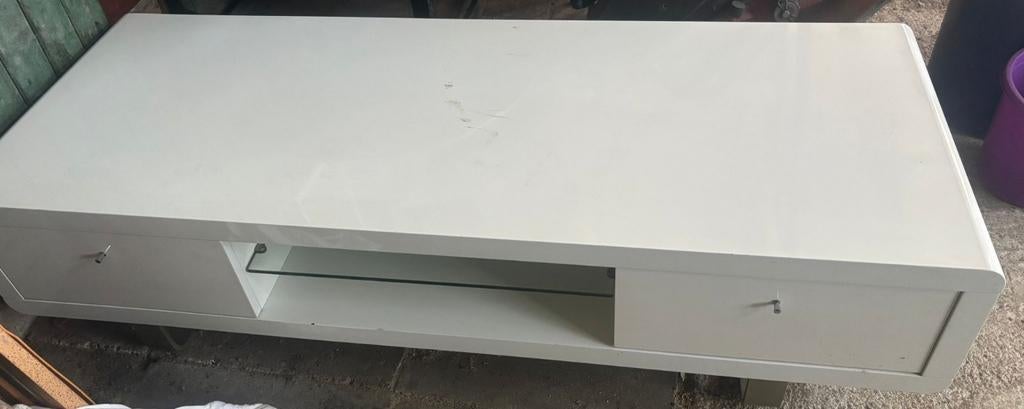 Witte salontafel met lades en glazen plank, Huis en Inrichting, Tafels | Salontafels, Gebruikt, Ophalen of Verzenden, Modern, Minder dan 50 cm