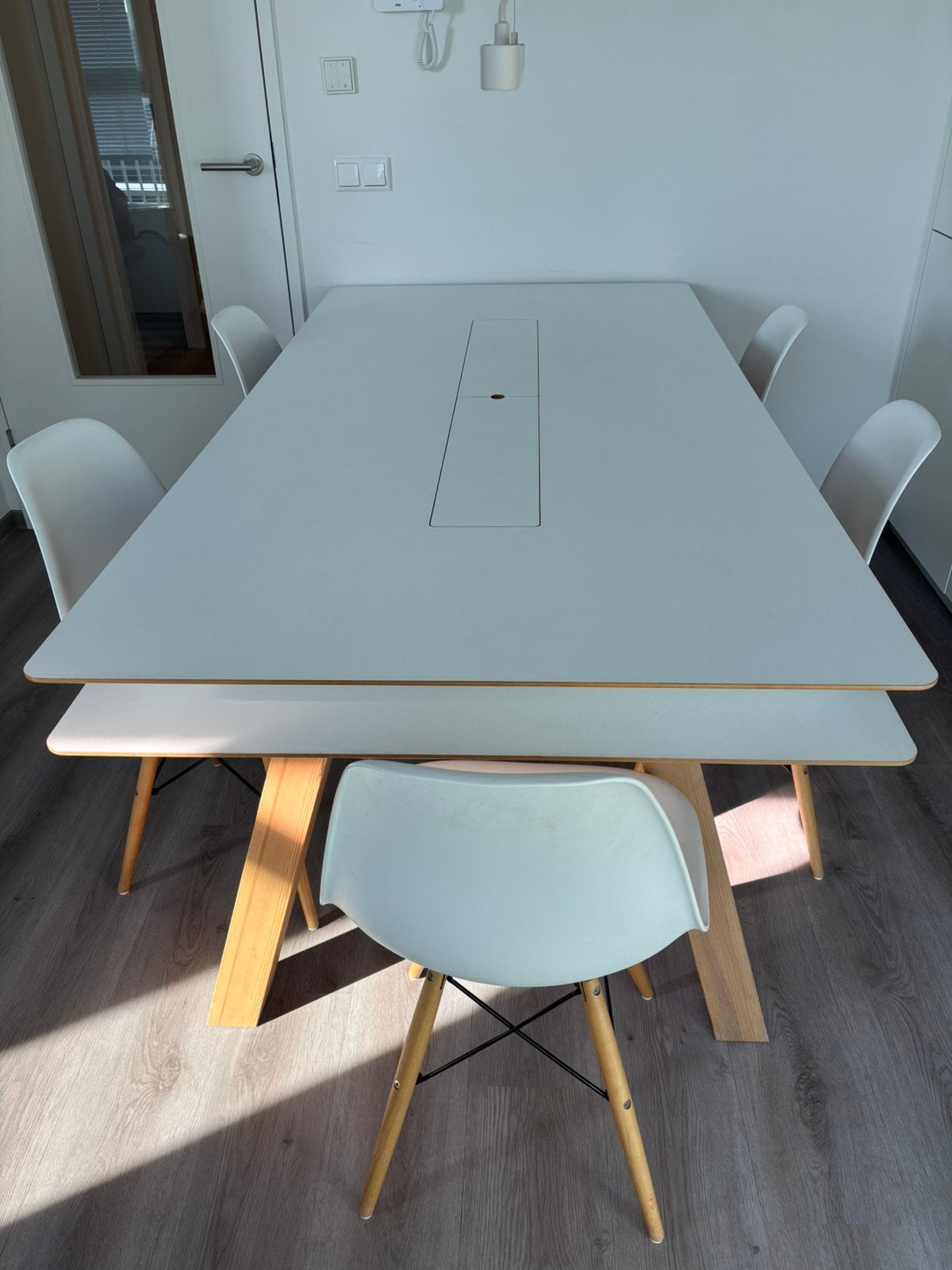 Moderne eettafel met 5 stoelen – Scandinavische stijl, Ophalen, 100 tot 150 cm, 50 tot 100 cm, Zo goed als nieuw