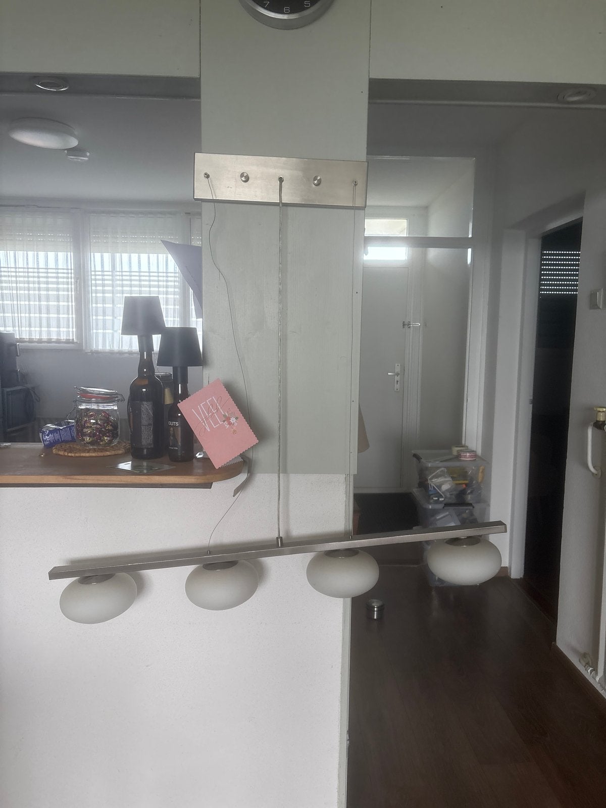 Moderne hanglamp met 4 glazen kappen, Ophalen, Gebruikt, Glas, Overige fittingen