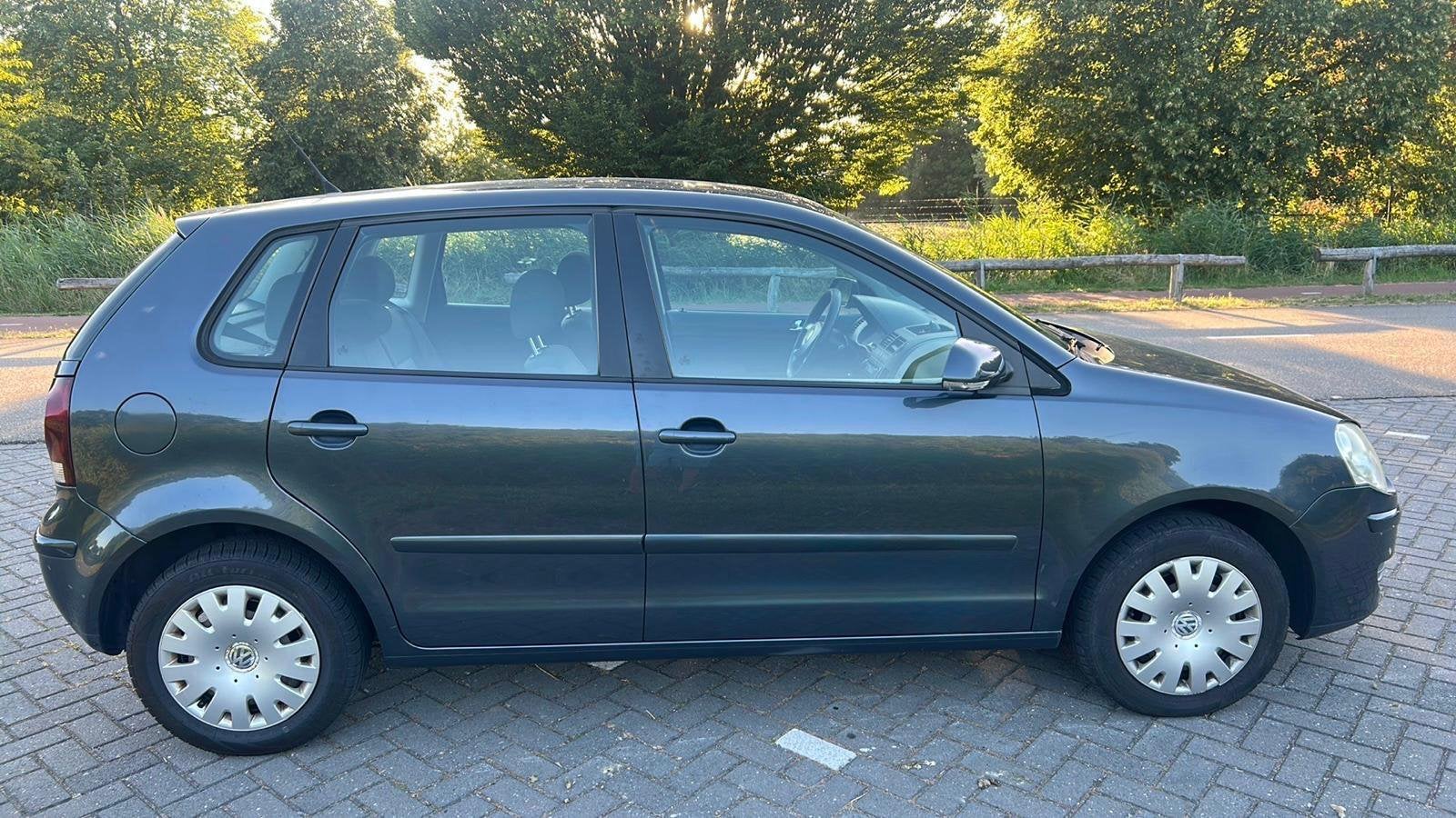 VW Polo 1.4 Comfortline | Airco | 5 Deurs | Onderhouden |, Voorwielaandrijving, 4 cilinders, Blauw, Origineel Nederlands
