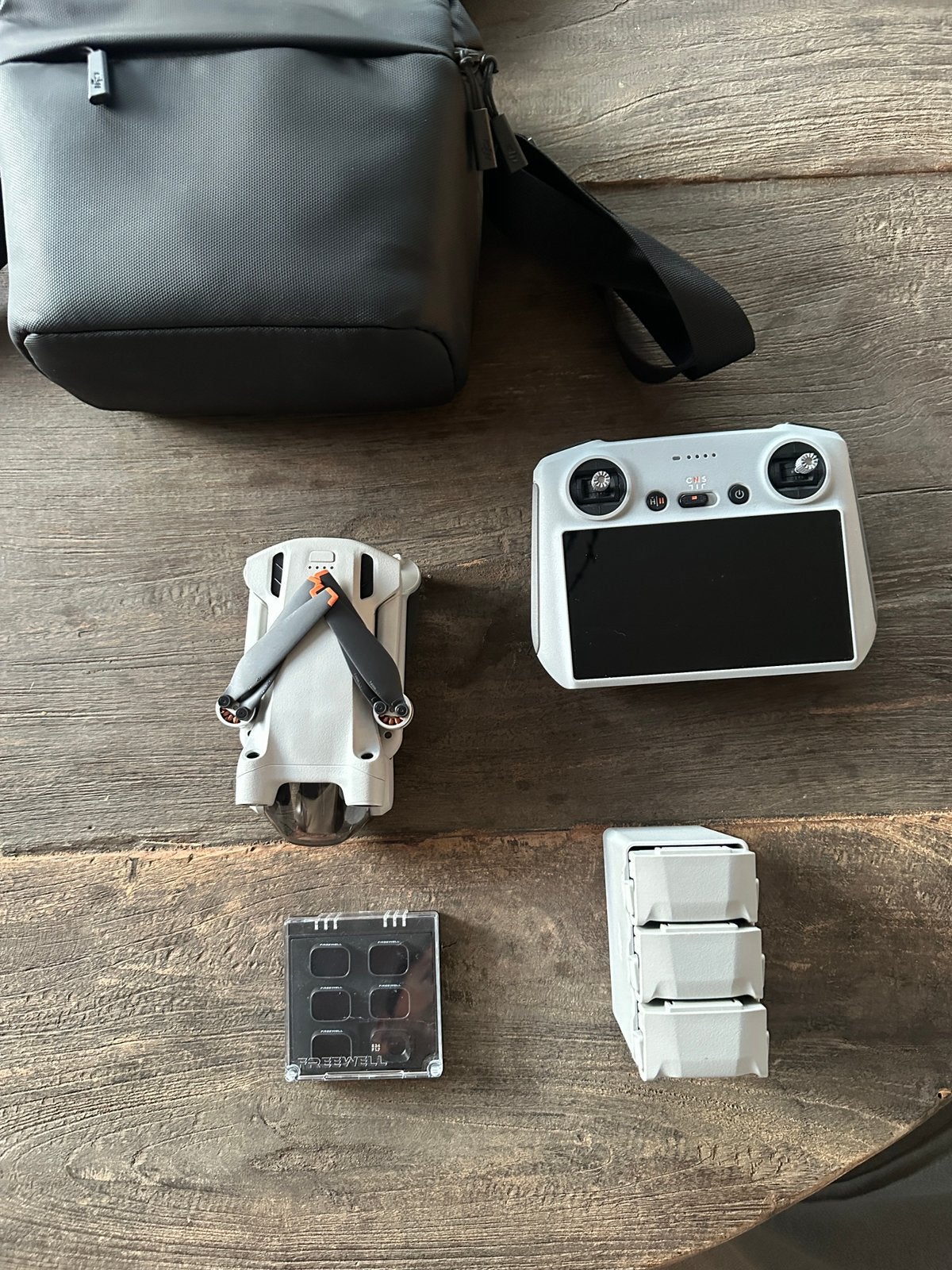 DJI mini 3 pro, fly more combi, 3 accu’s, filters, Audio, Tv en Foto, Drones, Ophalen, Zo goed als nieuw