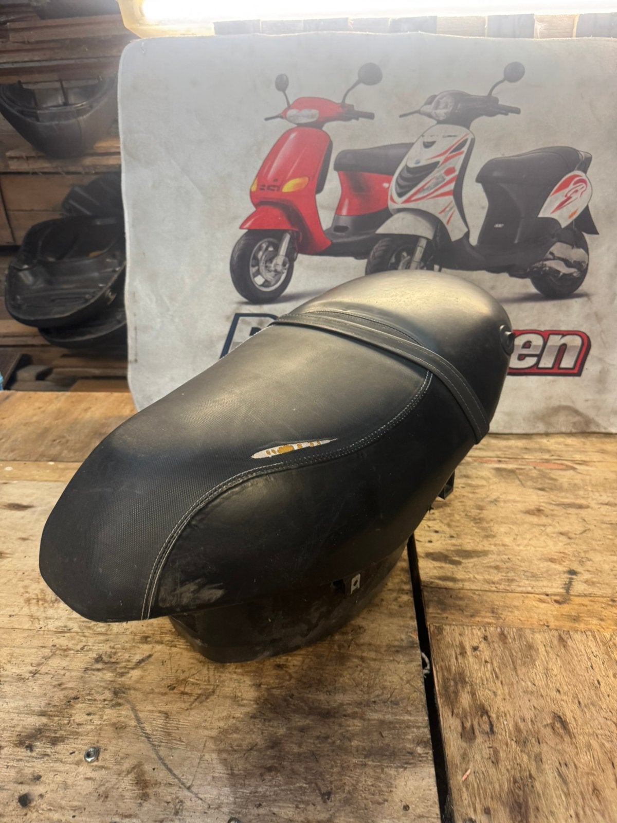 Piaggio zip zadel en buddybak, Ophalen of Verzenden