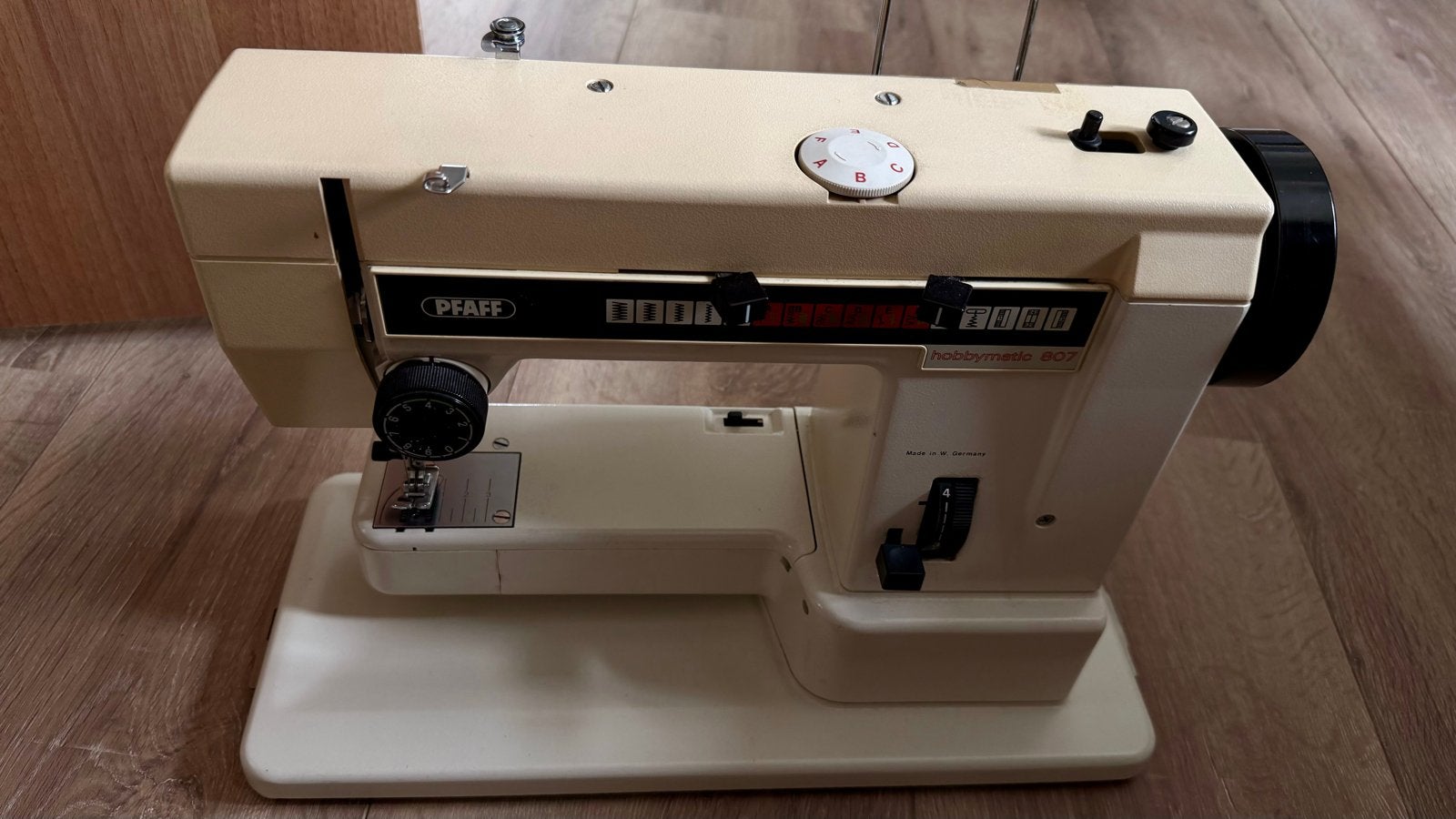 Pfaff HobbyMatic 807 Naaimachine - Gebruikt, Ophalen of Verzenden, Gebruikt, Naaimachine, Pfaff