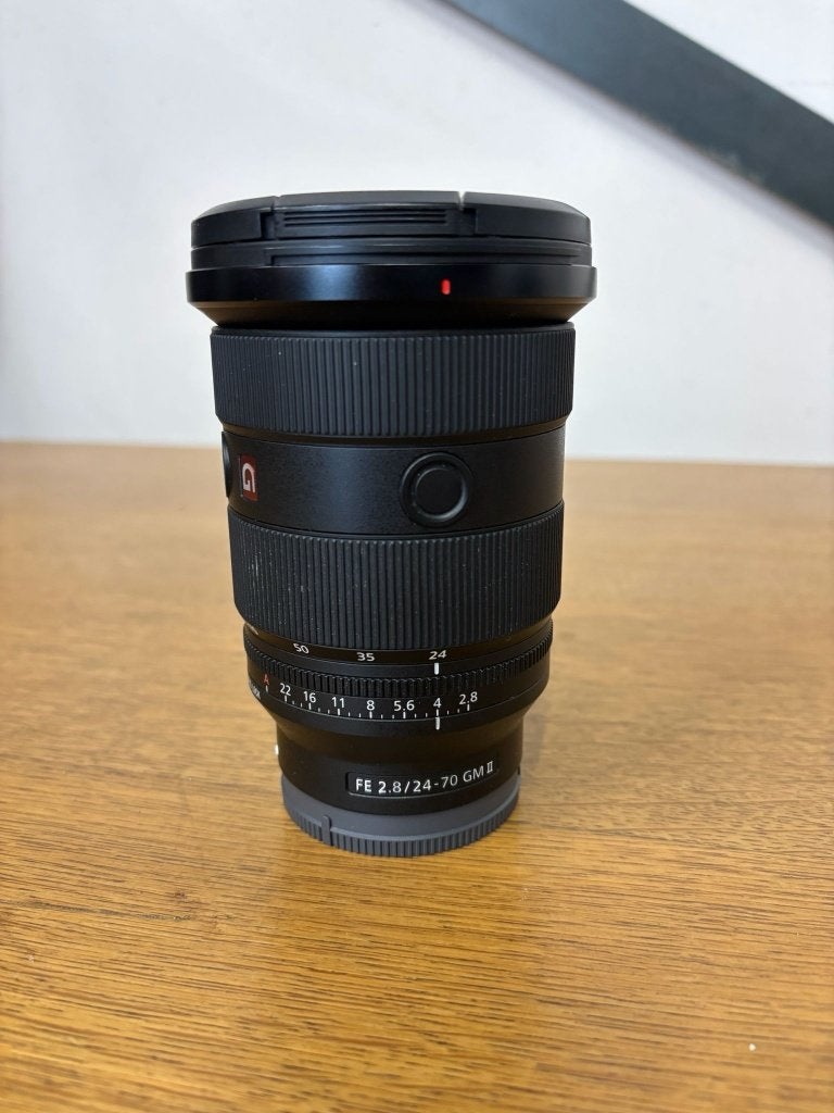 Sony FE 24-70mm f/2.8 GM II (G Master II), Ophalen, Zo goed als nieuw, Standaardlens