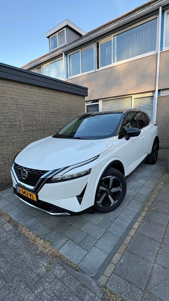 Nissan Qashqai 1.3 Mild-hybrid Xtronic Premiere Edition, 1800 kg, 157 pk, Wit, Origineel Nederlands