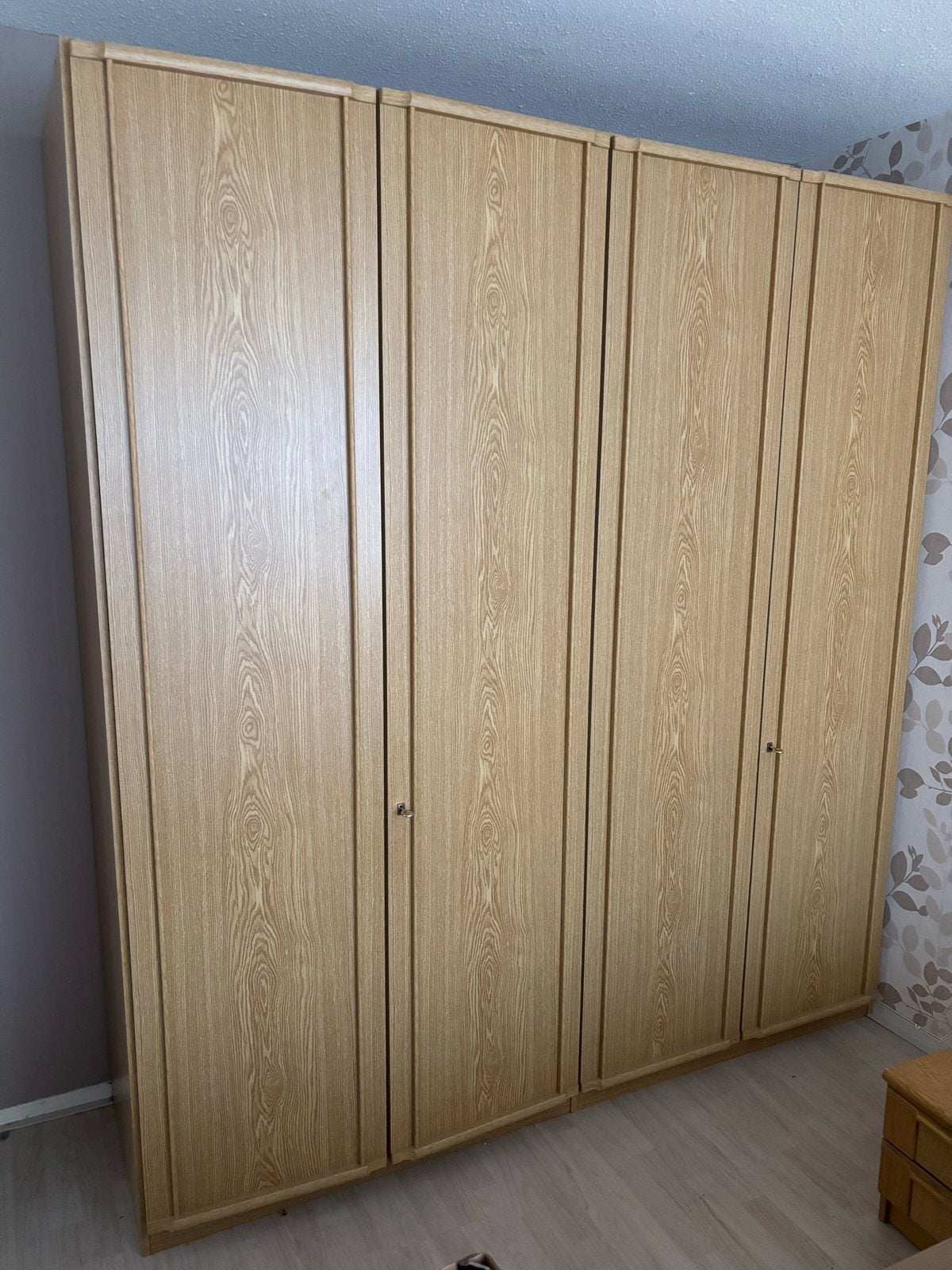 Complete Slaapkamer Set: Nachtkastjes, Make-uptafel, Kleding, Ophalen, Gebruikt, 200 cm of meer, Met lade(s)