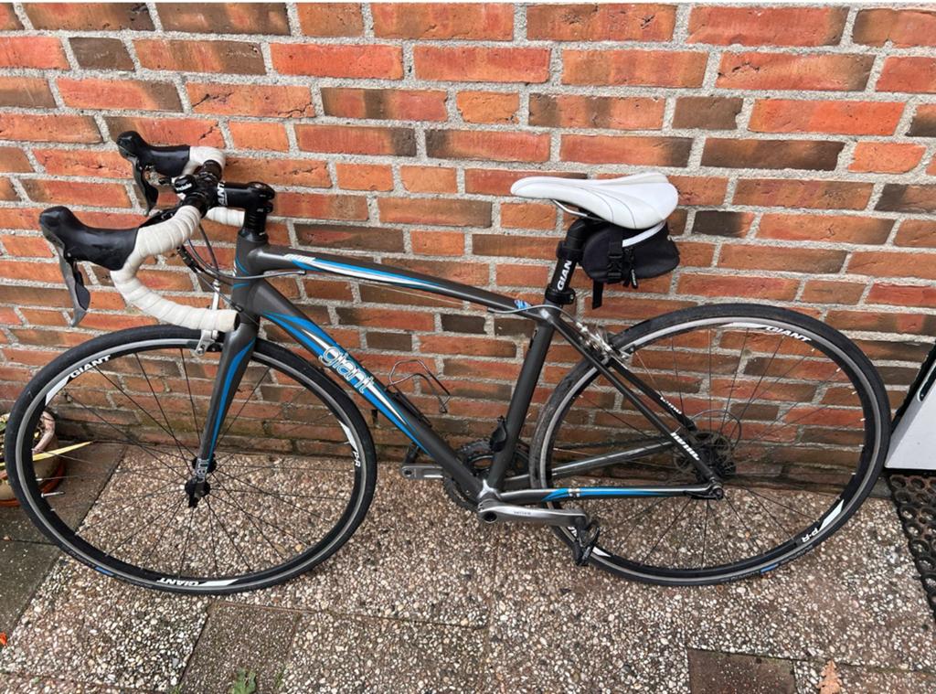 Racefiets giant 28 inch, Fietsen en Brommers, Fietsen | Racefietsen, Gebruikt, Aluminium, Meer dan 20 versnellingen, Ophalen