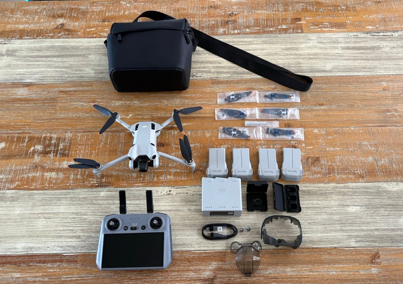 DJI Mini 4 Pro Fly More Combo + Accesoires, Audio, Tv en Foto, Drones, Ophalen, Cameradrone, Zo goed als nieuw, DJI