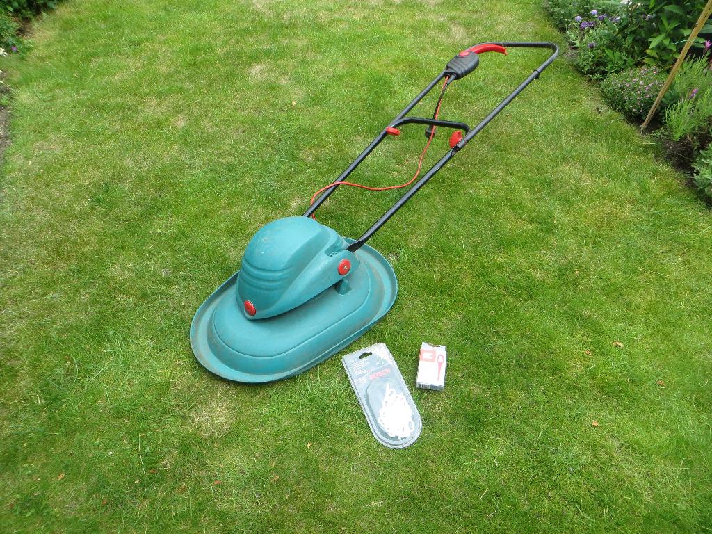 Zweefmaaier grasmaaier elektrisch, Tuin en Terras, Cirkelmaaier, Ophalen, Gebruikt, Elektrische grasmaaier