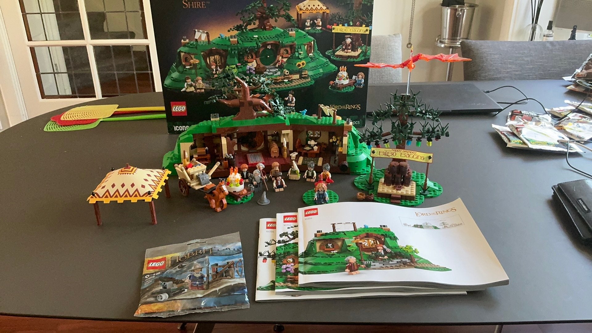 Lego 10354 The Shire + gratis 30216 Lake-town Guard, Lego, Ophalen of Verzenden, Zo goed als nieuw, Icons