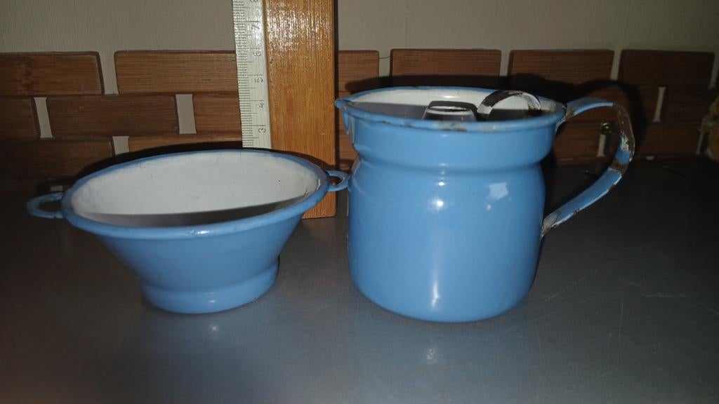 Miniatuur waterkoker en vergiet voor poppenkeuken, Ophalen of Verzenden
