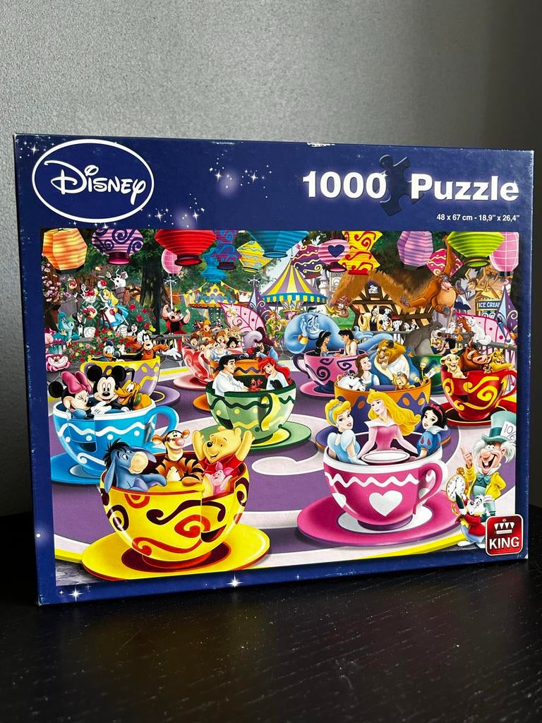 Disney Legpuzzel 1000 Stukjes - Theekopjes Attractie, Ophalen of Verzenden, 500 t/m 1500 stukjes, Zo goed als nieuw, Legpuzzel