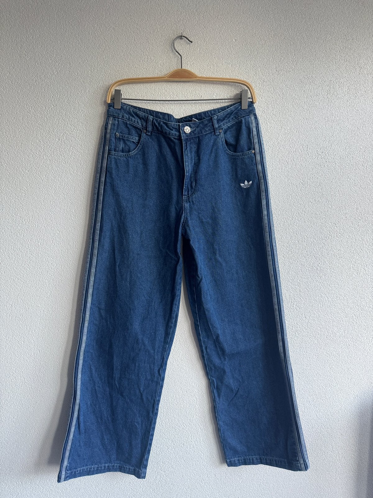 Adidas blauwe Firebird denim jeans, Blauw, Maat 42/44 (L), Ophalen of Verzenden, Lang