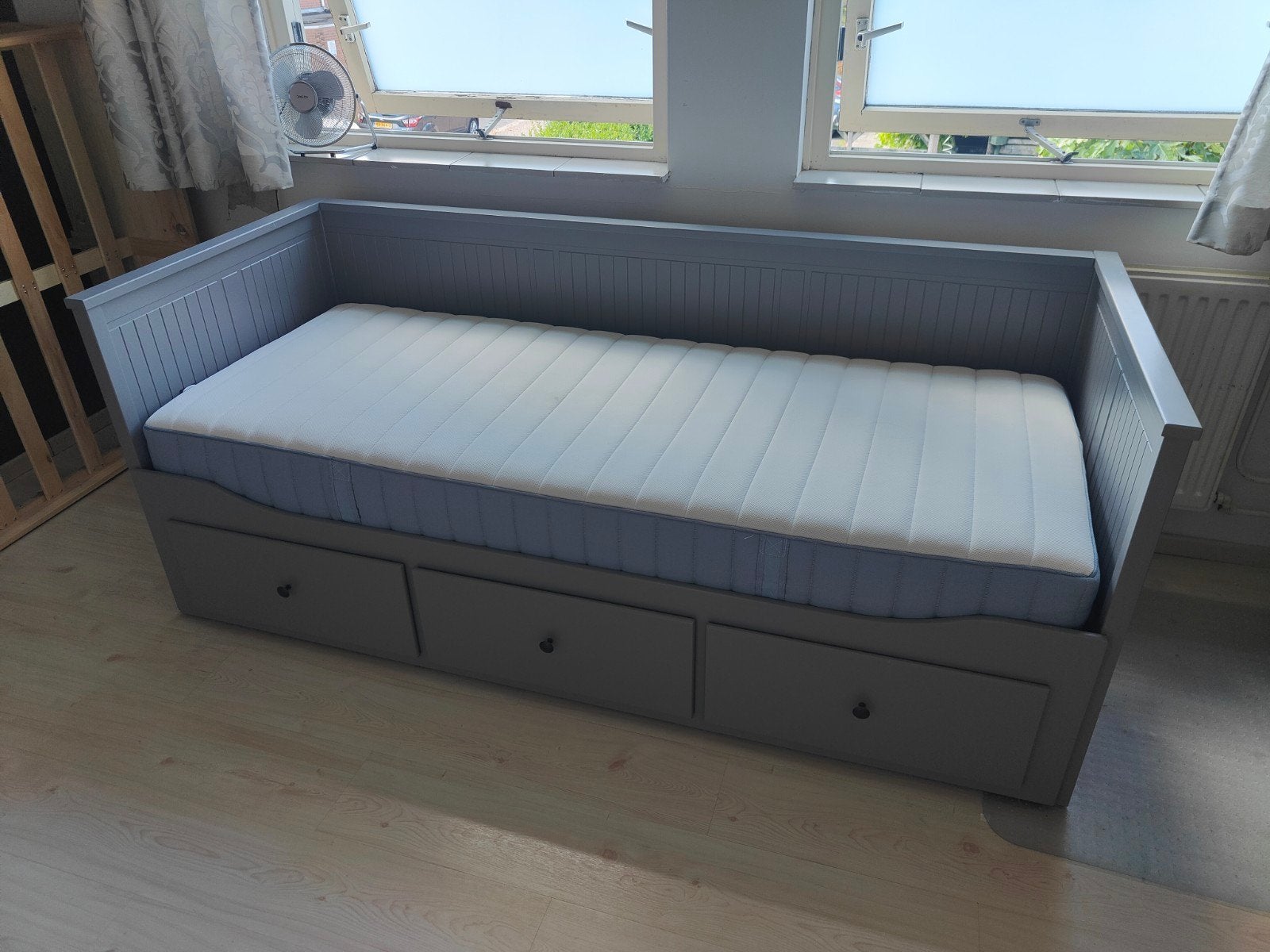 IKEA Hemnes uitschuifbaar bed met 3 matrassen, Ophalen, Tweepersoons, 80 cm, 200 cm
