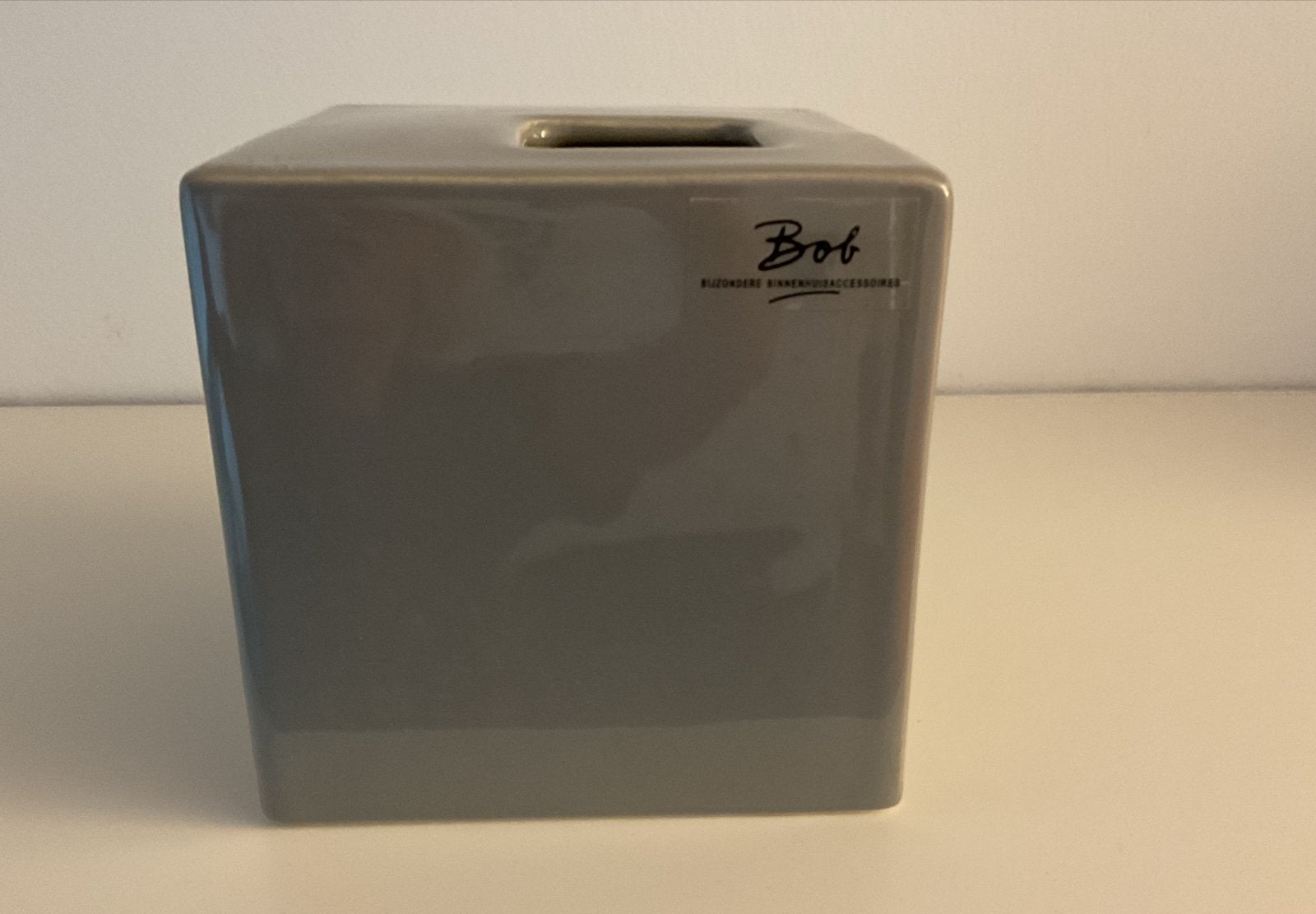Bob Keramiek Kubusvaas plantenpot Kiki Small Shiny - 10 cm, Met patroon/structuur, Ophalen of Verzenden, Zo goed als nieuw, Grijs