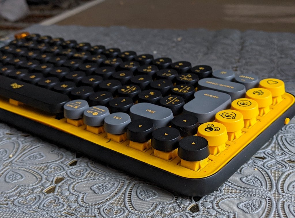 Logitech Pop Keys, Upgraded/Modded - Lubed and Dampened, Logitech, Ophalen of Verzenden, Zo goed als nieuw, Draadloos