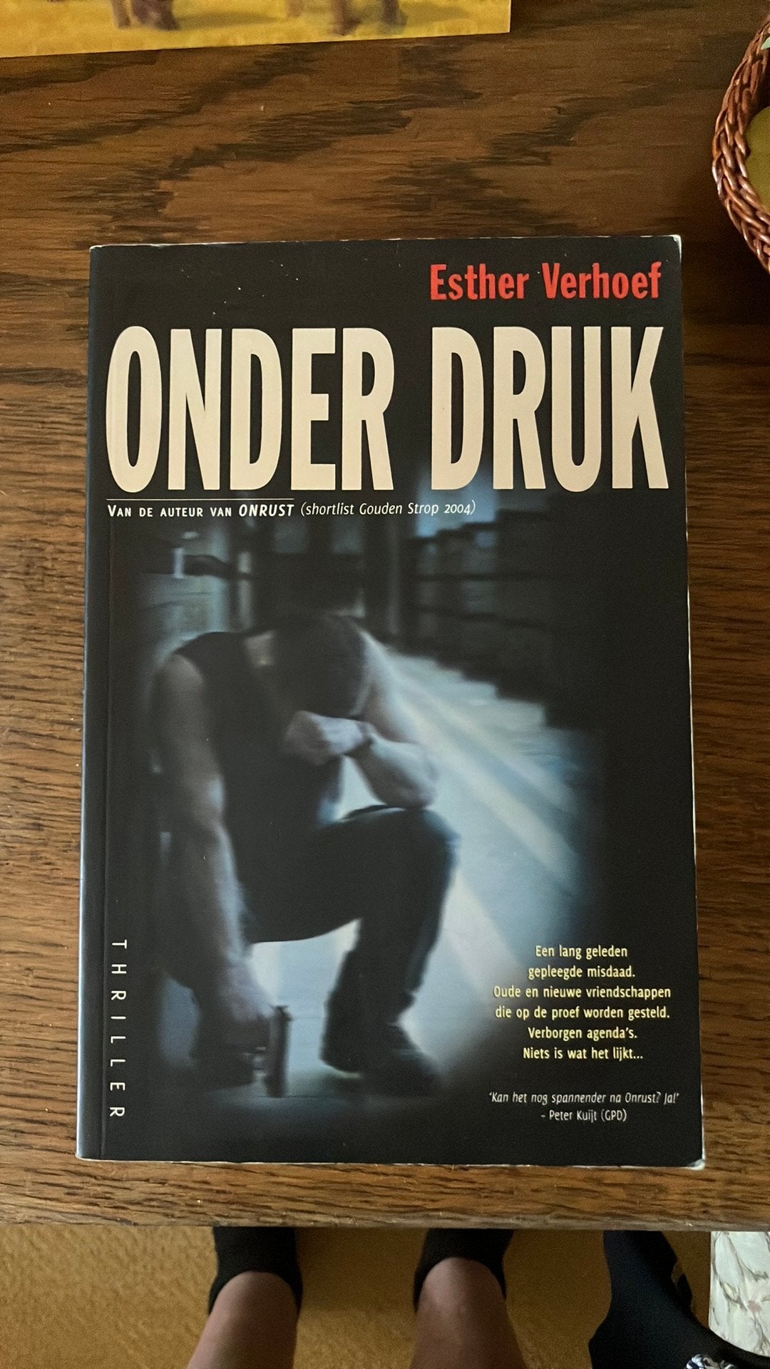 Esther Verhoef - Onder druk, Ophalen of Verzenden, Gelezen, Esther Verhoef