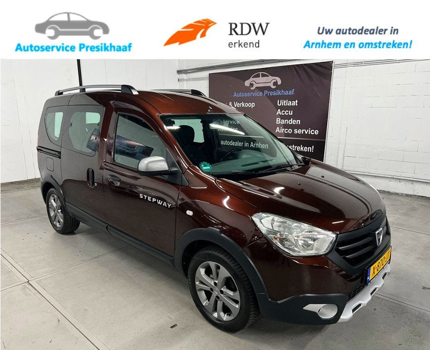 Dacia Dokker 1.2 TCe S&S Stepway NAVIGATIE / 2X SCHUIFDEUR, Voorwielaandrijving, Gebruikt, Euro 6, 4 cilinders
