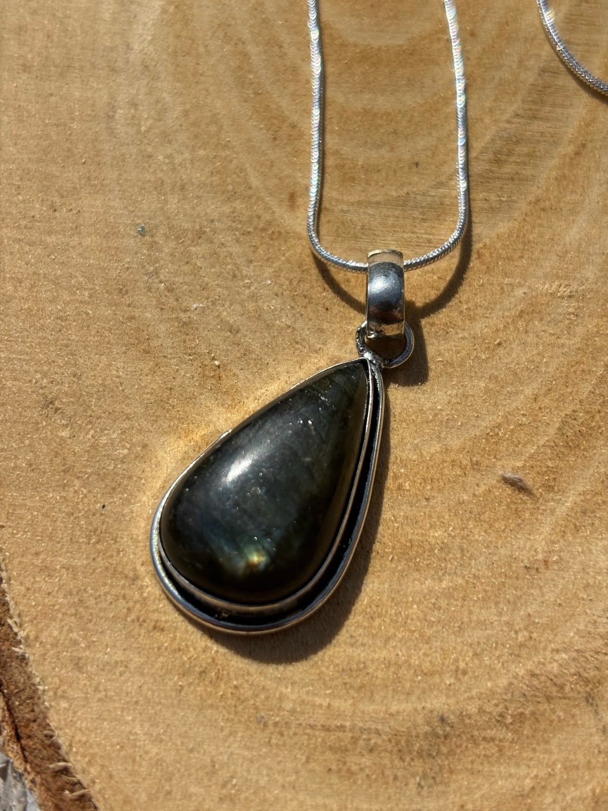 Labradoriet Edelsteen Ketting 45cm, Sieraden, Tassen en Uiterlijk, Kettingen, Nieuw, Ophalen of Verzenden, Steen of Mineraal, Grijs
