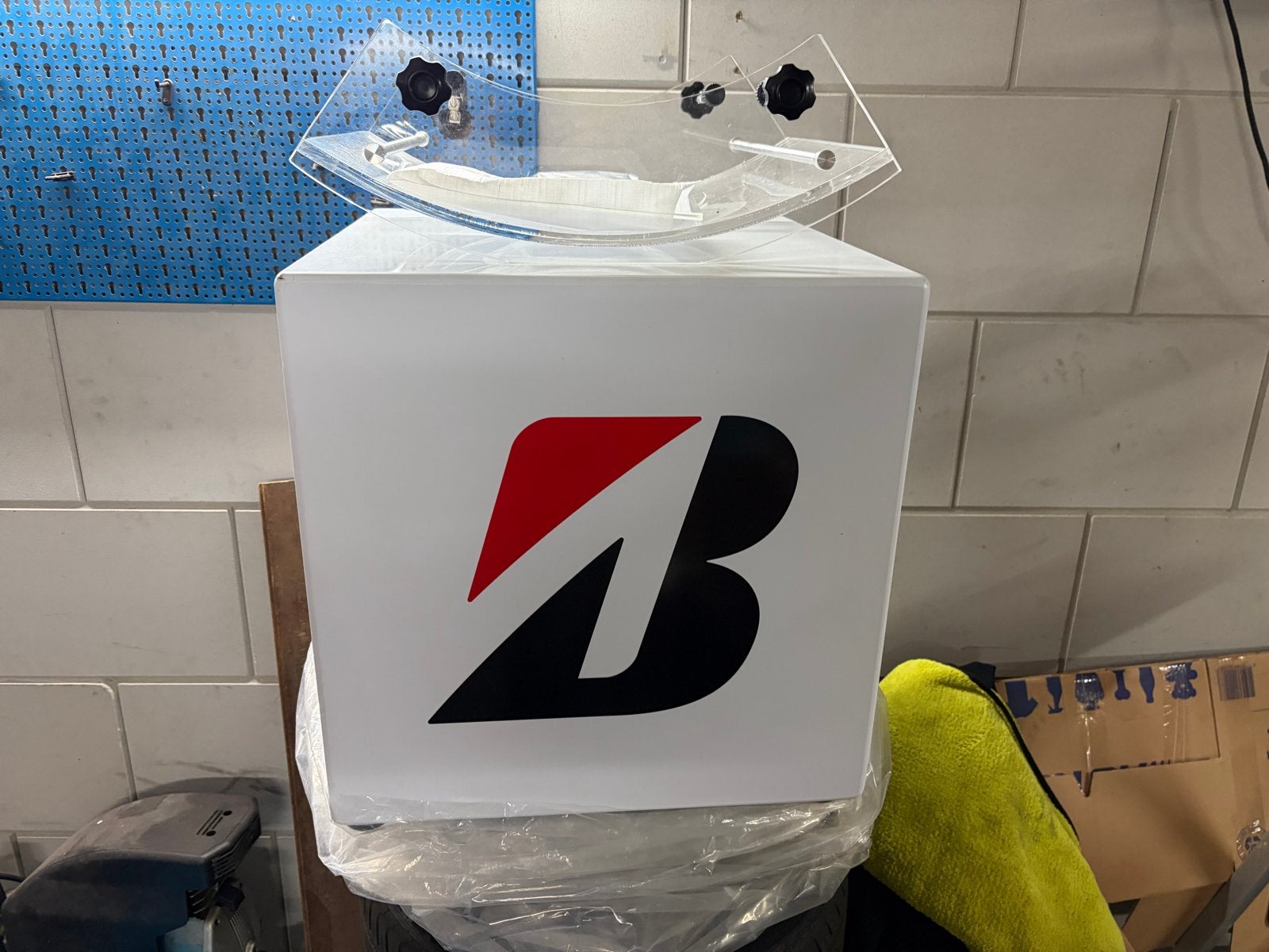 Bridgestone banden/velgen display kubus - Ongebruikt, Ophalen, Nieuw