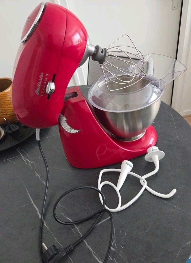 Kenwood Patissier Keukenmachine 024681012 (defect kapje), 4 liter of meer, Ophalen, Gebruikt, 3 snelheden of meer