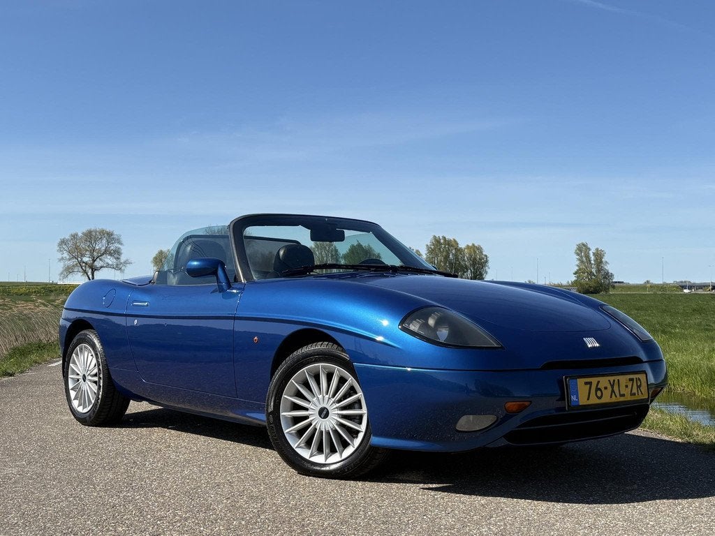 Fiat barchetta 1.8-16V Edizione 2001 | In Consignatie | Lede, Auto's, Voorwielaandrijving, Zwart, 4 cilinders, Cabriolet