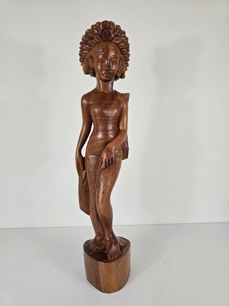 Groot beeld vrouw tooi, hout, Bali Indonesië midden 20e eeuw, Antiek en Kunst, Kunst | Beelden en Houtsnijwerken, Ophalen of Verzenden