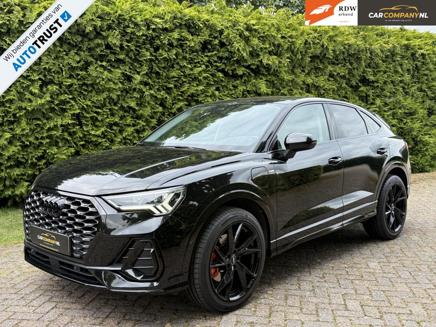 Audi Q3 Sportback|SLINE/Black edit.|Leder/alcan.| AppleCar, Auto's, Gebruikt, Zwart, Met garantie (alle), Automatische klimaatregeling