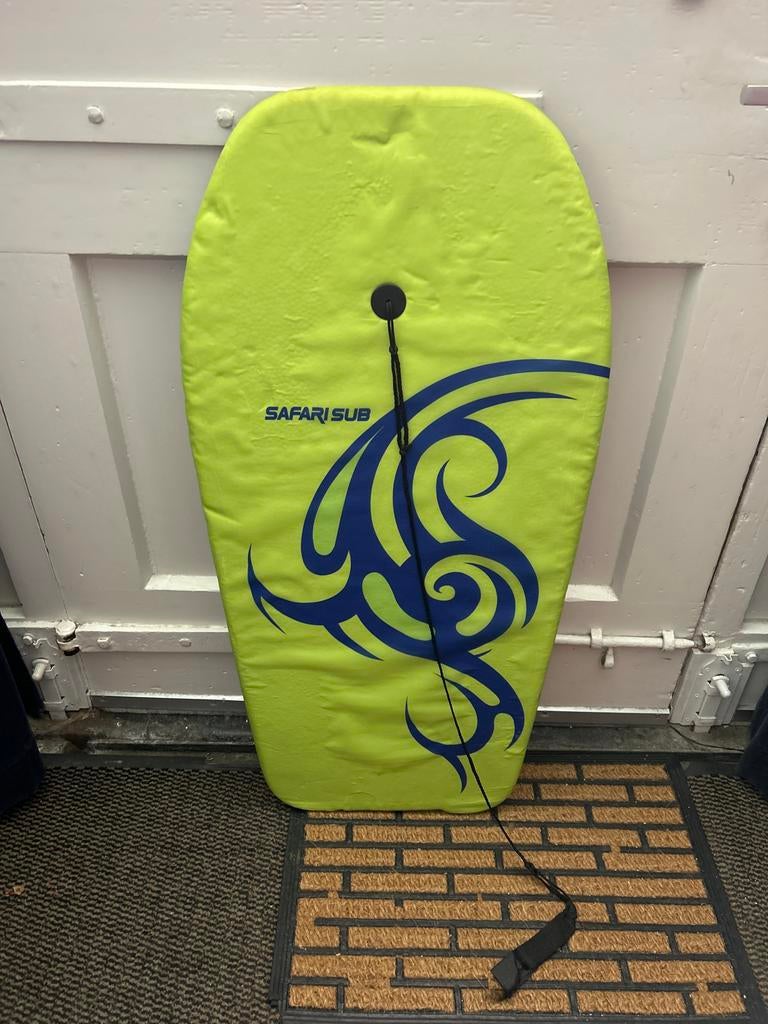 Bodyboard, Watersport en Boten, Golfsurfen, Ophalen of Verzenden, Zo goed als nieuw, Overige typen, Met koord