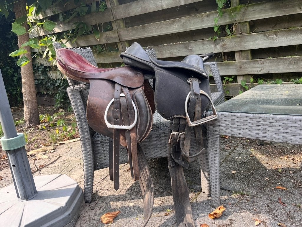 Twee pony zadeltjes, Ophalen of Verzenden, Gebruikt, Overige disciplines