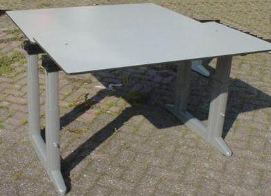 CAD Teken Bureau Ahrend 150,-, Huis en Inrichting, Bureaus, Ophalen, In hoogte verstelbaar, Metaal, Zo goed als nieuw
