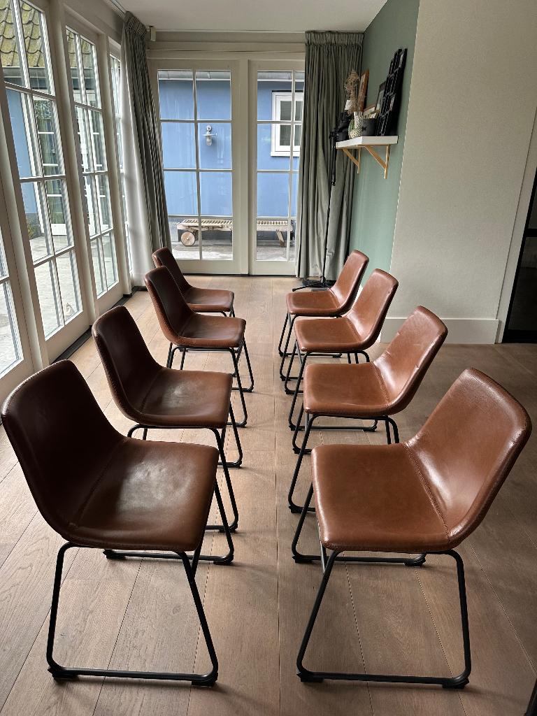 8 bruin leren buizen stoelen, Huis en Inrichting, Stoelen, Ophalen, Bruin, Zo goed als nieuw, Buizen