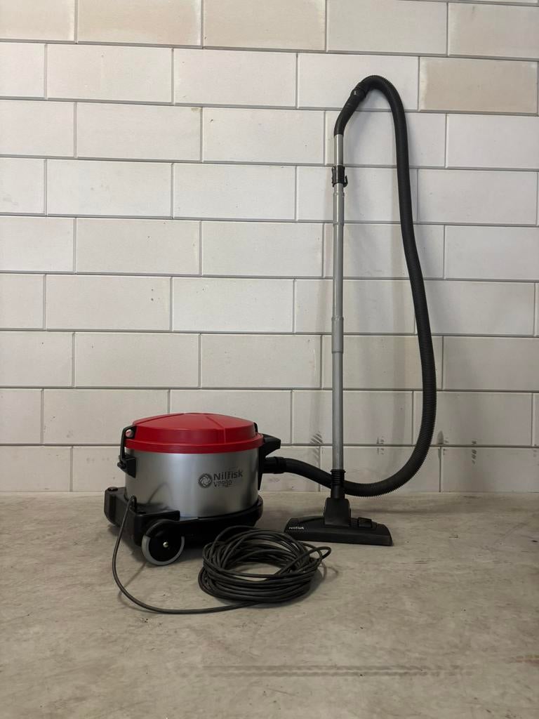 NILFISK VP930 Bouw Stofzuiger, Ophalen of Verzenden, Zo goed als nieuw, Stofzak, Stofzuiger
