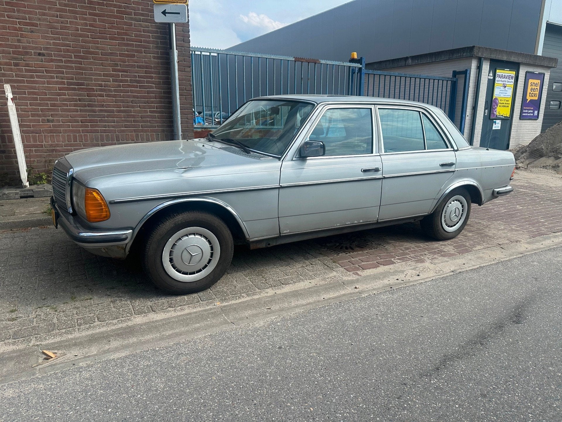 Mercedes-Benz 200-280 (W123) 280 E AUTOMAAT SCHUIFDAK M110 I, Auto's, Gebruikt, 2717 cc, 6 cilinders, 200-Serie