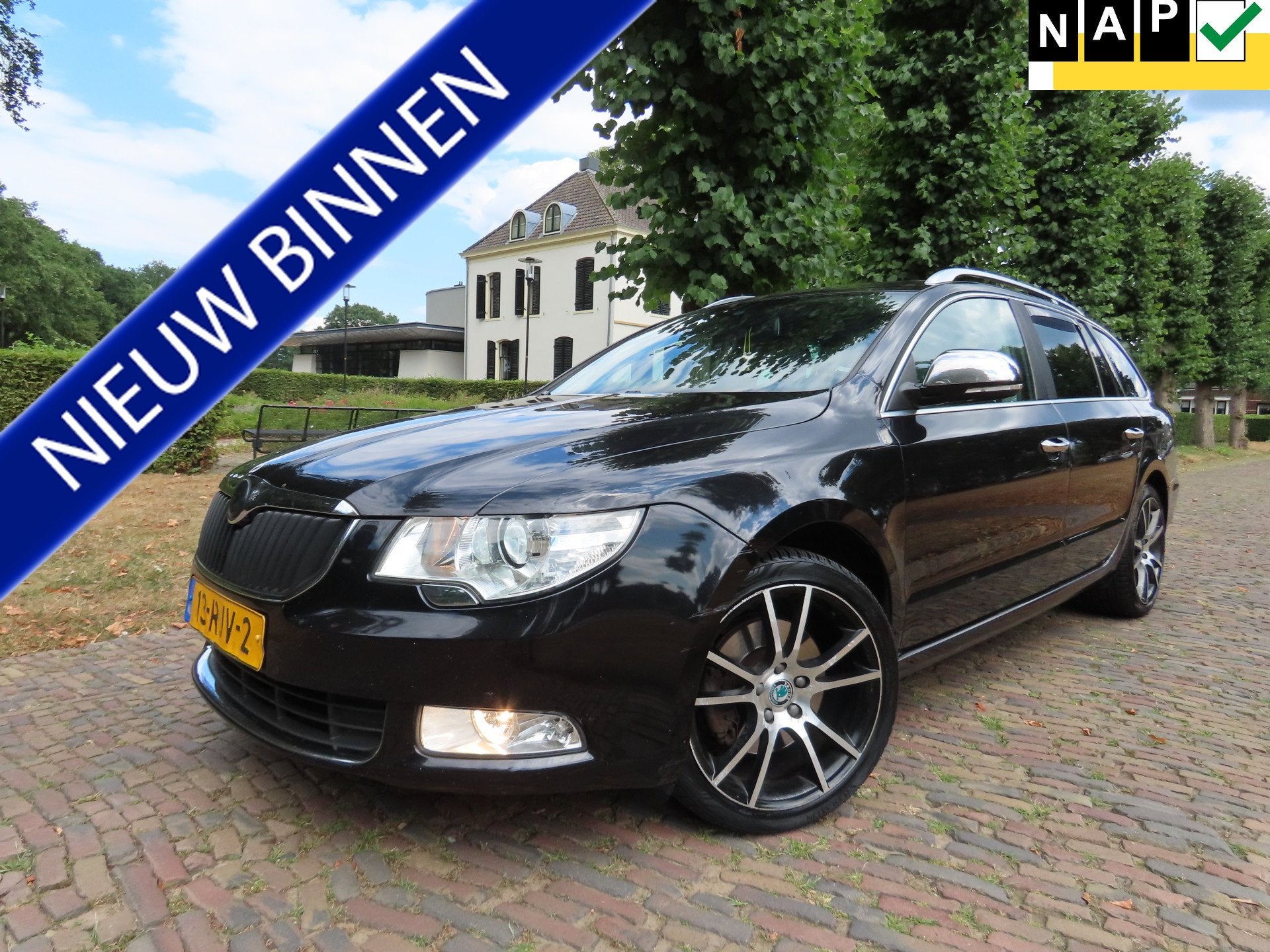 Skoda Superb Combi 2.0 TSI Ambition Business Line Automaat/D, Auto's, Skoda, Euro 5, Stof, Gebruikt, Zwart