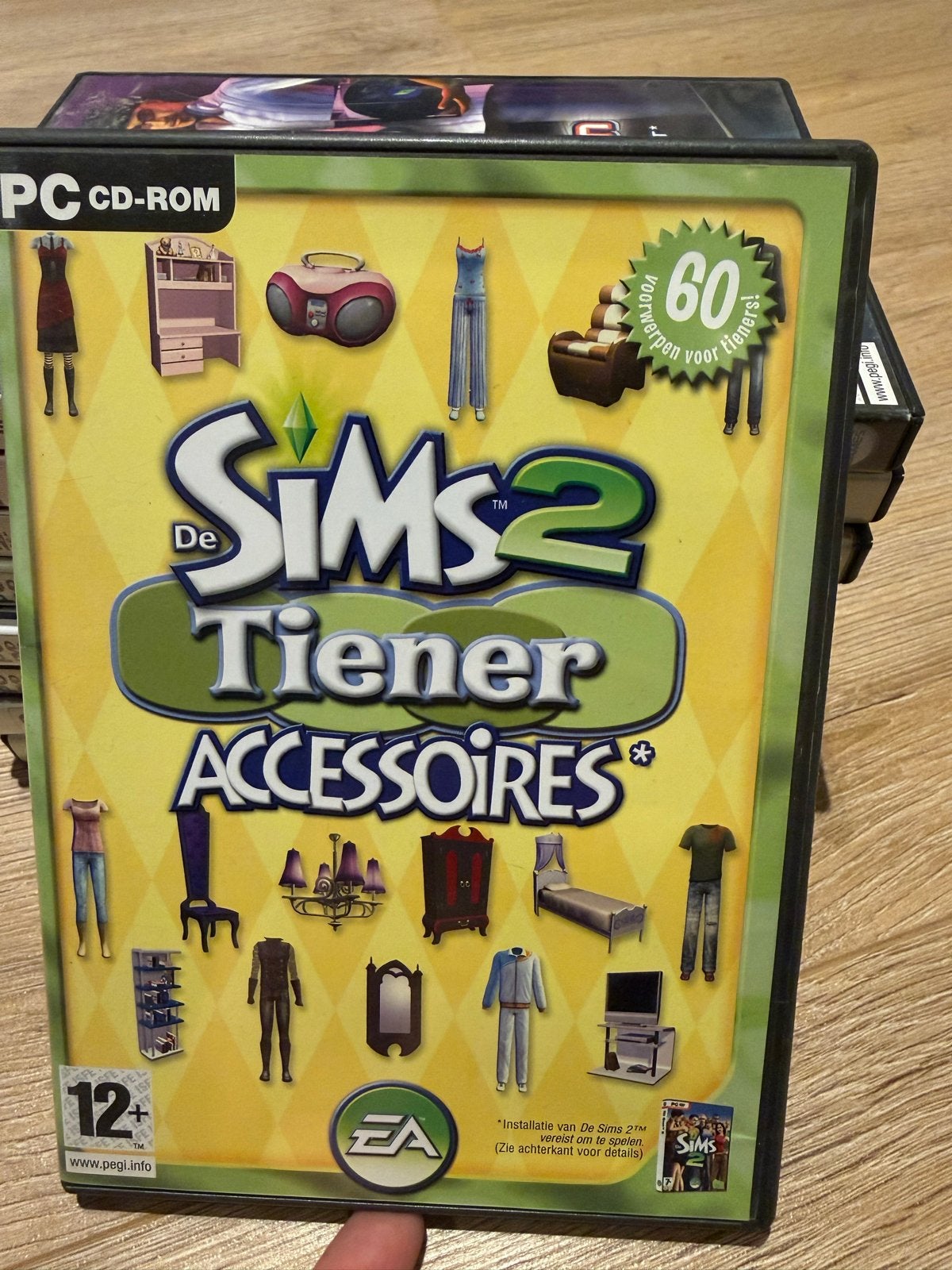 De Sims 2 Tiener Accessoires - PC CD-ROM, Gebruikt, 1 speler, Ophalen of Verzenden, Vanaf 12 jaar